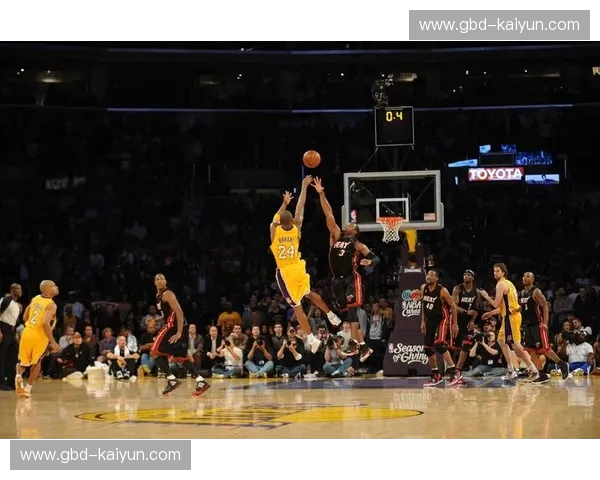 世纪之争：飞人迈克尔·乔丹与黑曼巴科比·布莱恩特的宿命对决